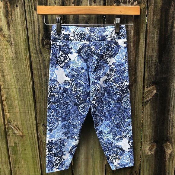 Blue & White Paisley Gym Capri Leggings UK SZ XS - Picture 5 of 8